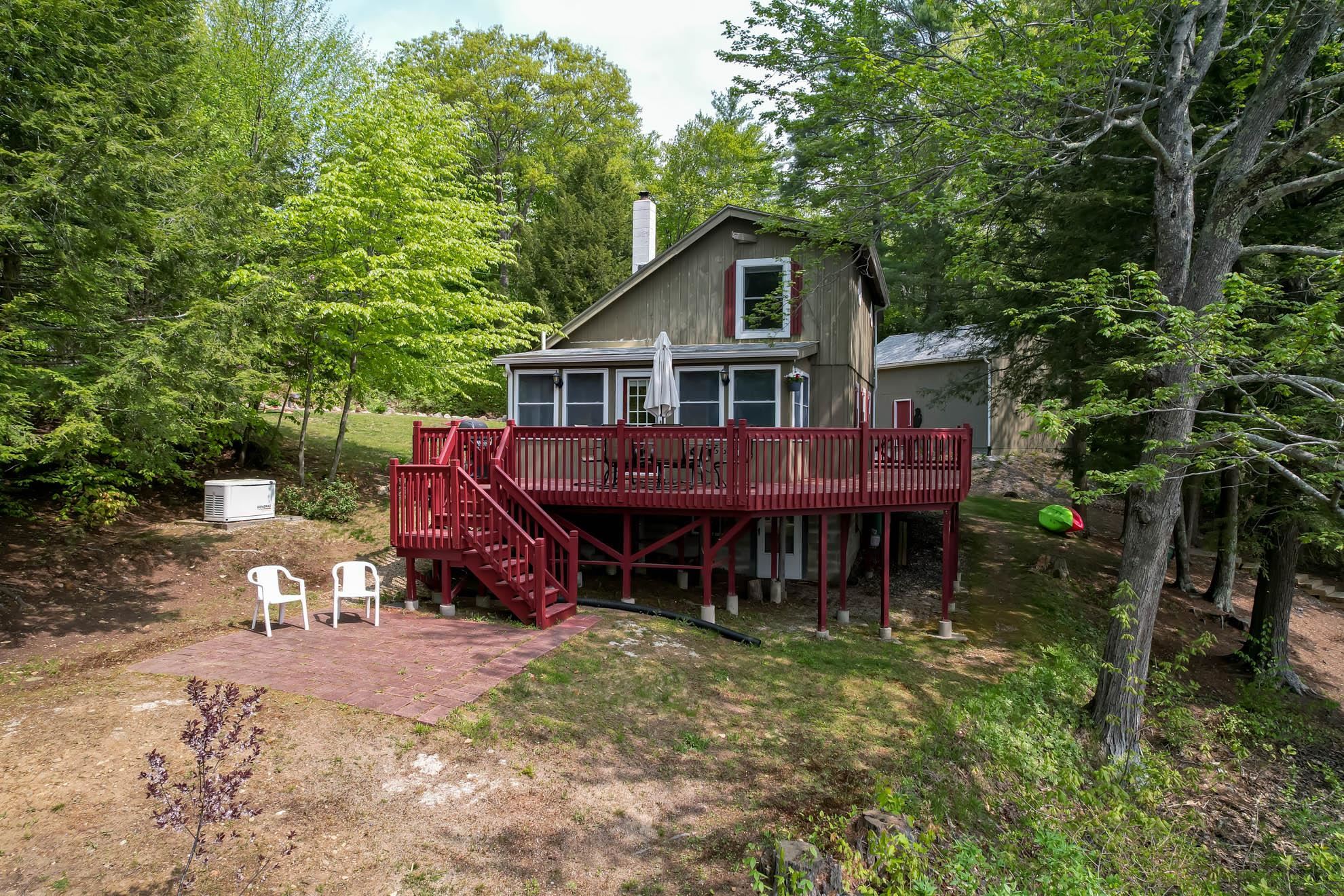 29 Hammond Road Deerfield, NH 03037 - Photo 3 of 36