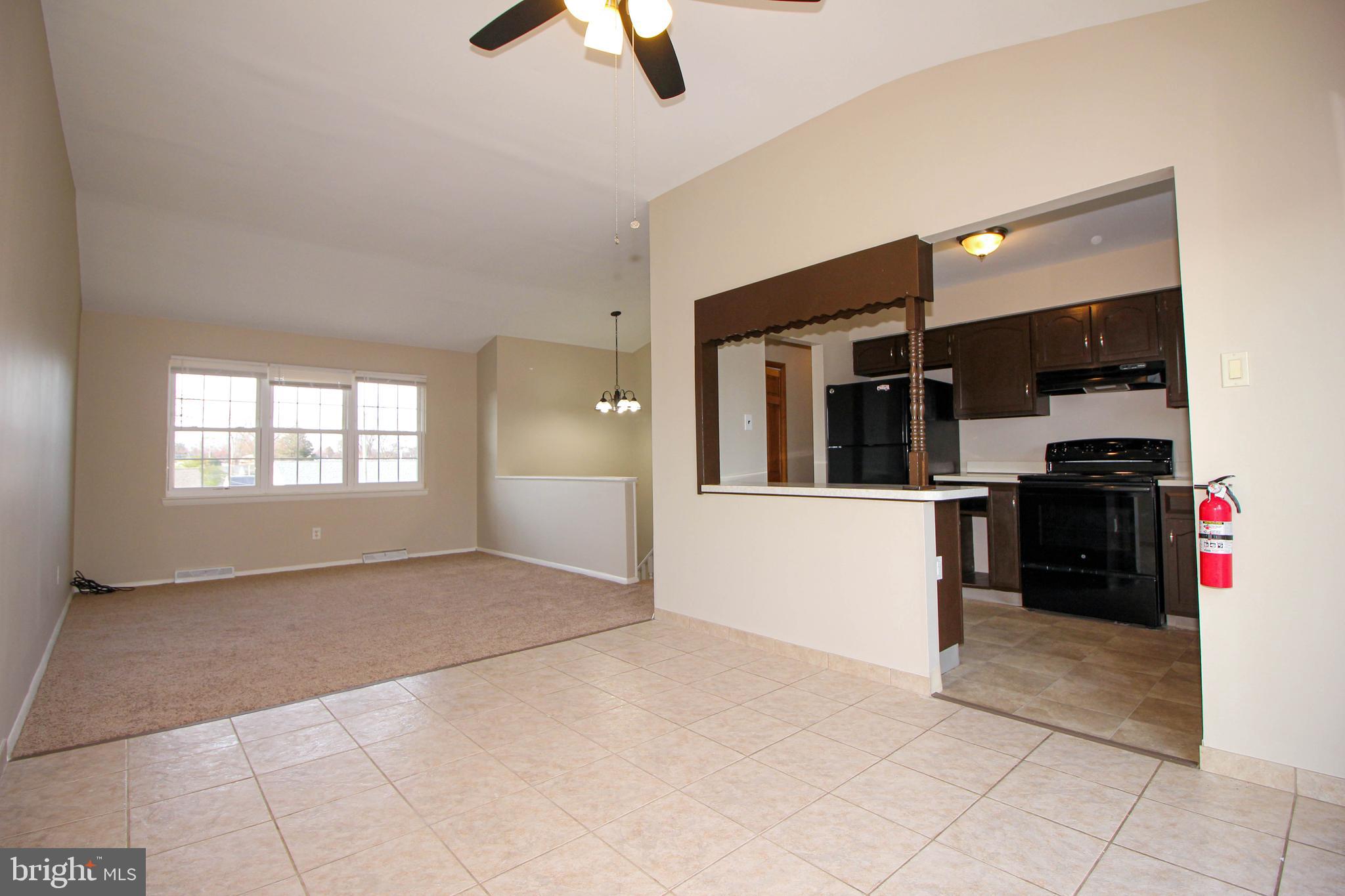 814 Dunbury Road Fairless Hills, PA 19030 - Photo 11 of 30 Dining room