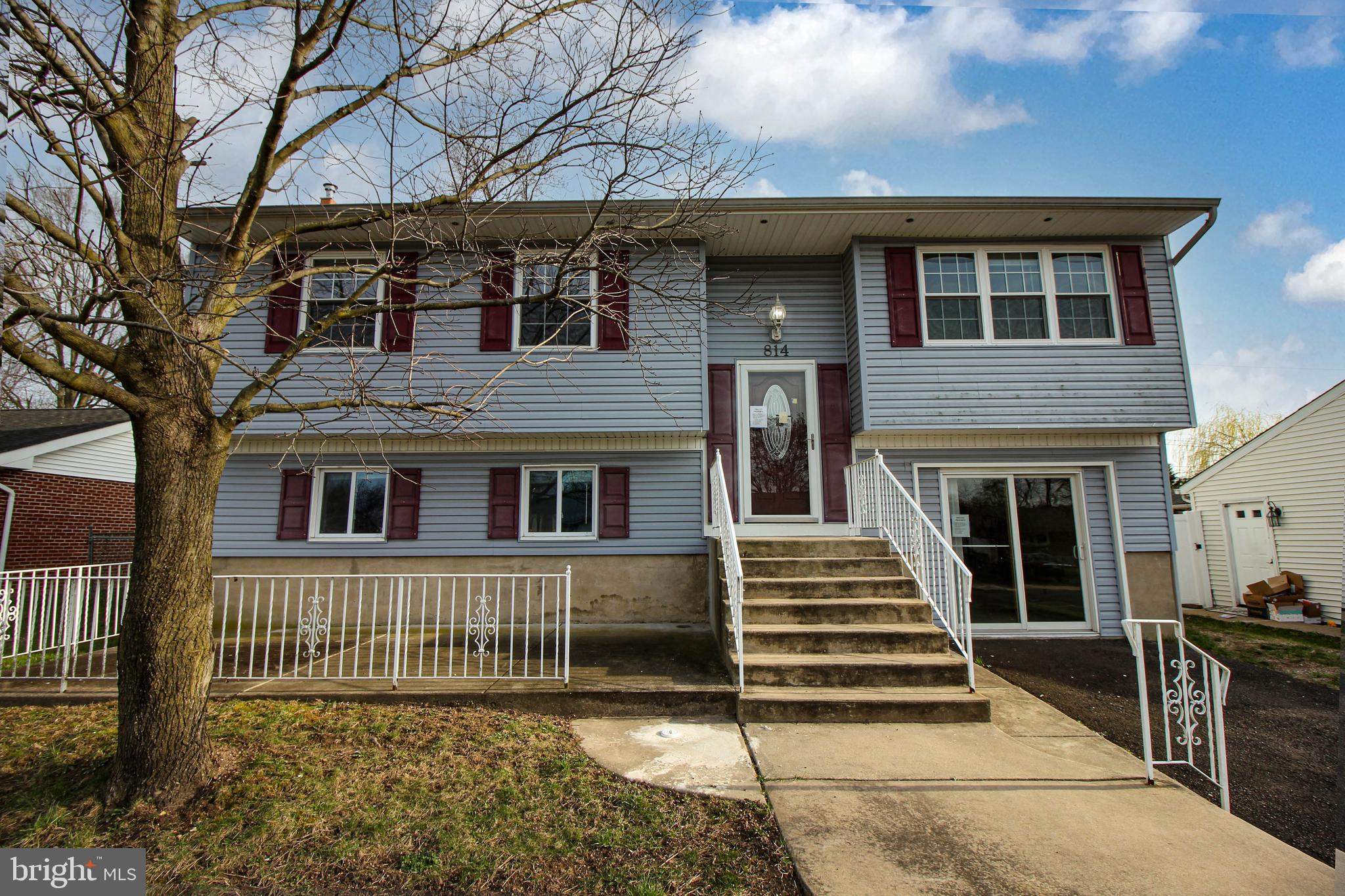 814 Dunbury Road Fairless Hills, PA 19030 - Photo 2 of 30 Front