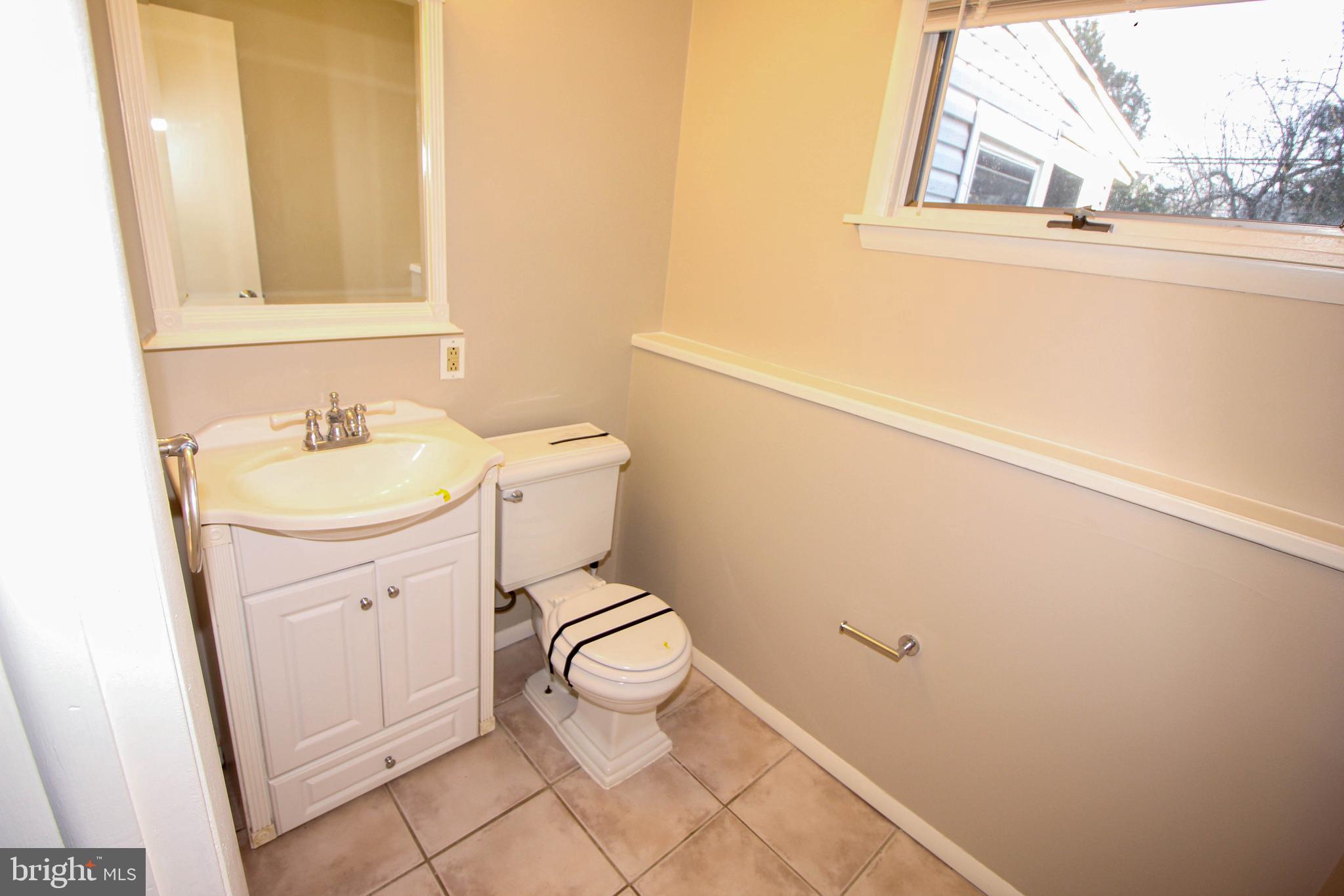 814 Dunbury Road Fairless Hills, PA 19030 - Photo 25 of 30 Half Bath