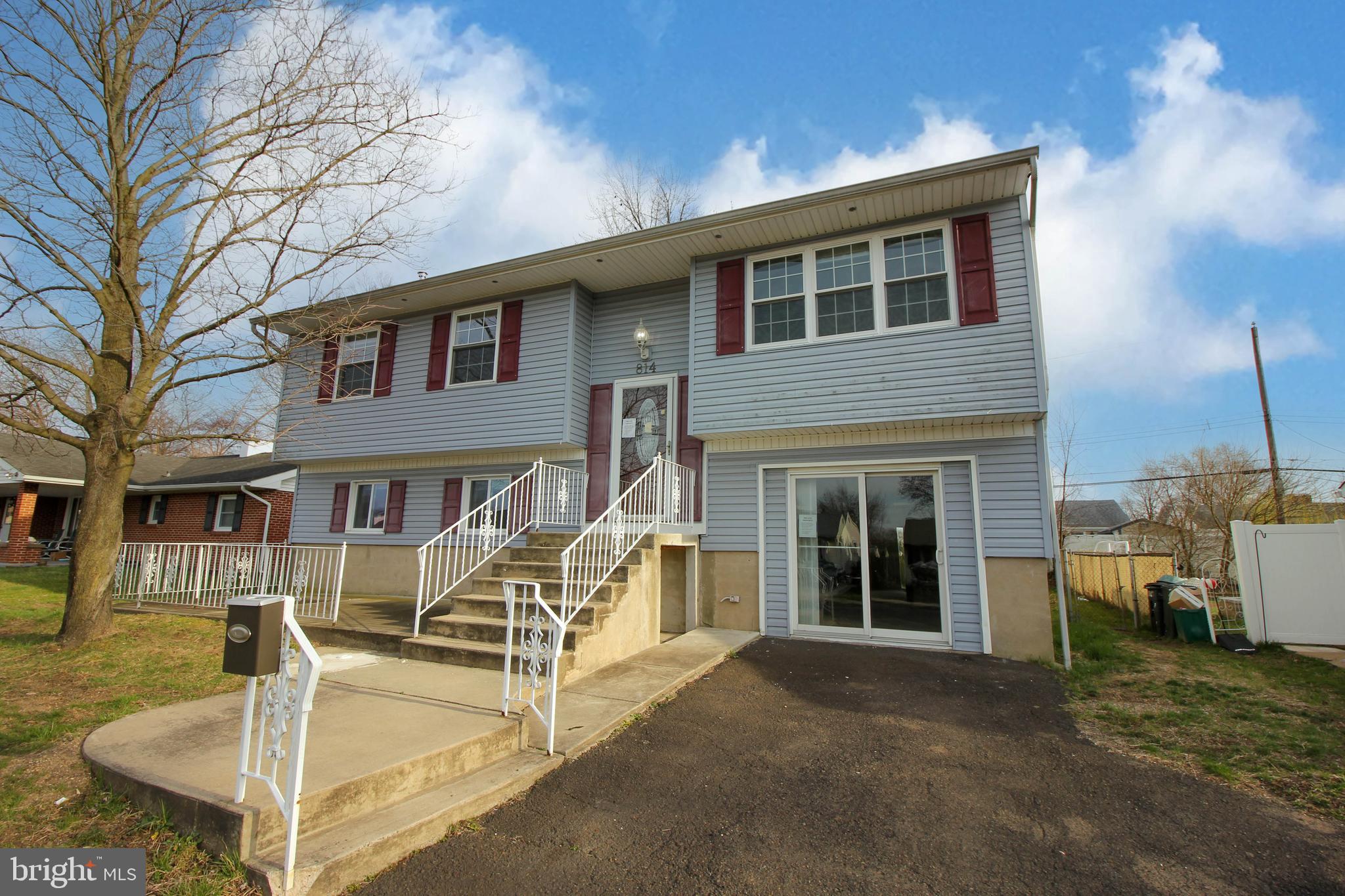814 Dunbury Road Fairless Hills, PA 19030 - Photo 7 of 30 Side