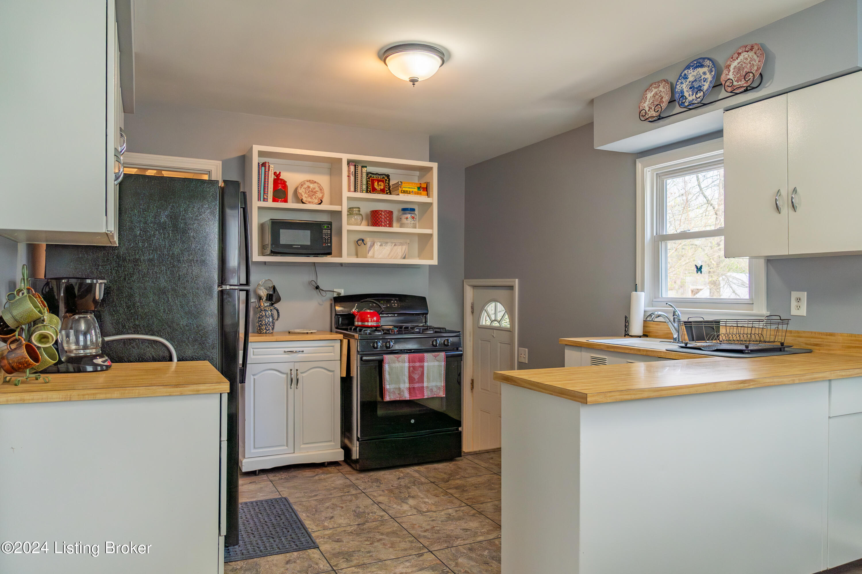 4525 Fox Run Road Louisville, KY 40207 - Photo 11 of 38 4525-Fox-Run-Rd_011