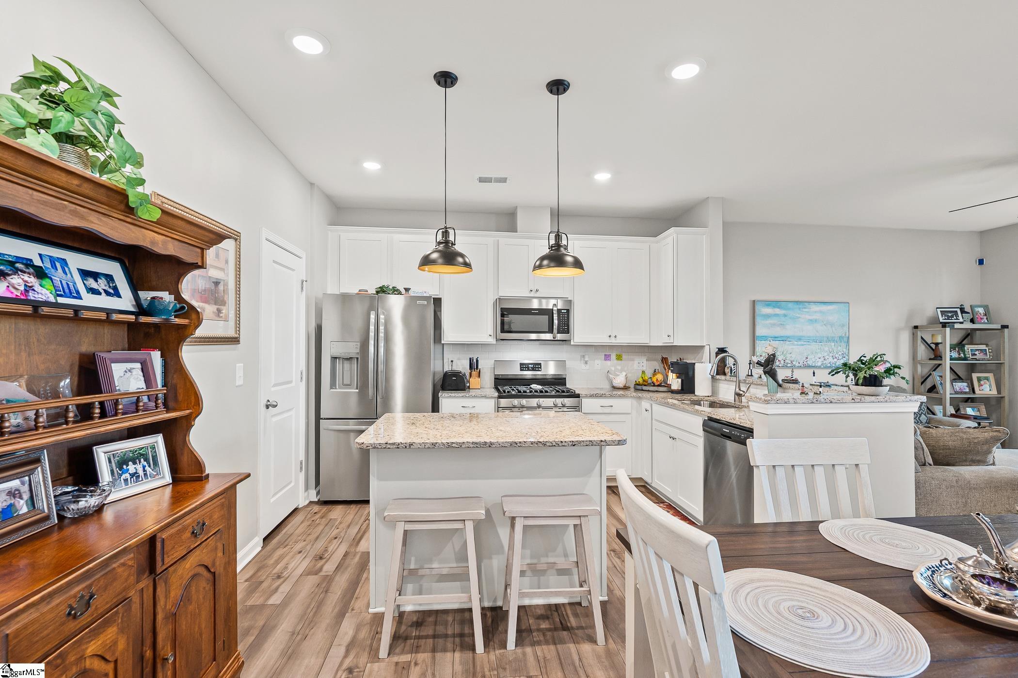 309 Novelty Drive Greer, SC 29651 - Photo 7 of 38