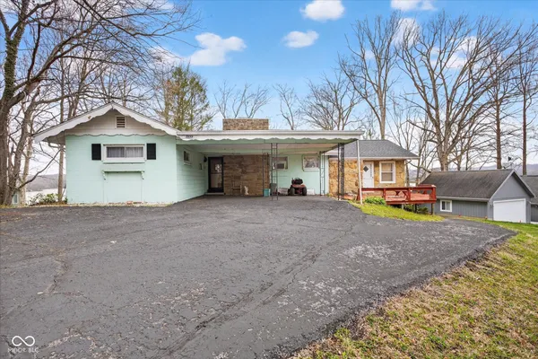 $699,000 | 7588 North Blue Heron Drive, Unionville, IN 47468