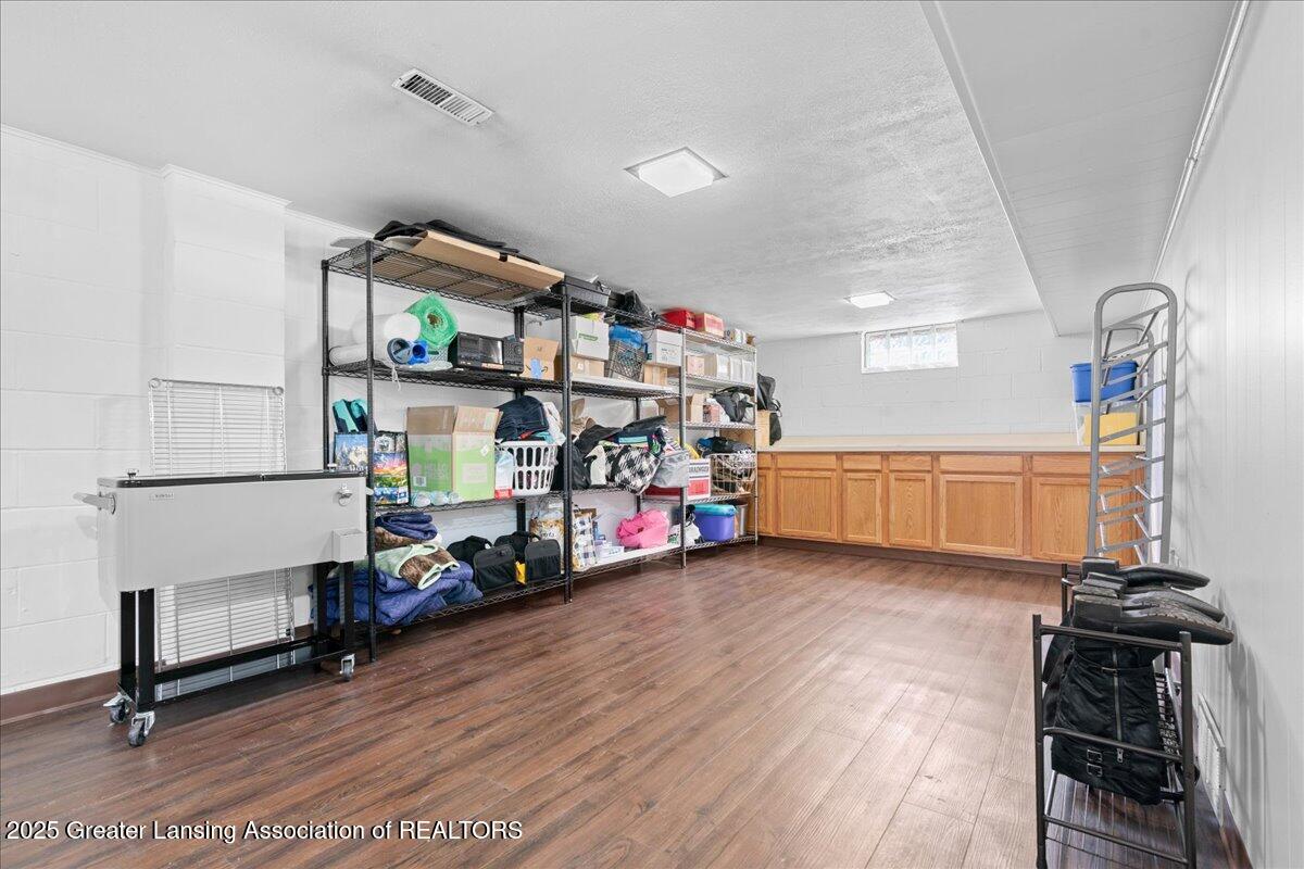 2189 North Aurelius Road Holt, MI 48842 - Photo 20 of 44 39-Media Jett - 25