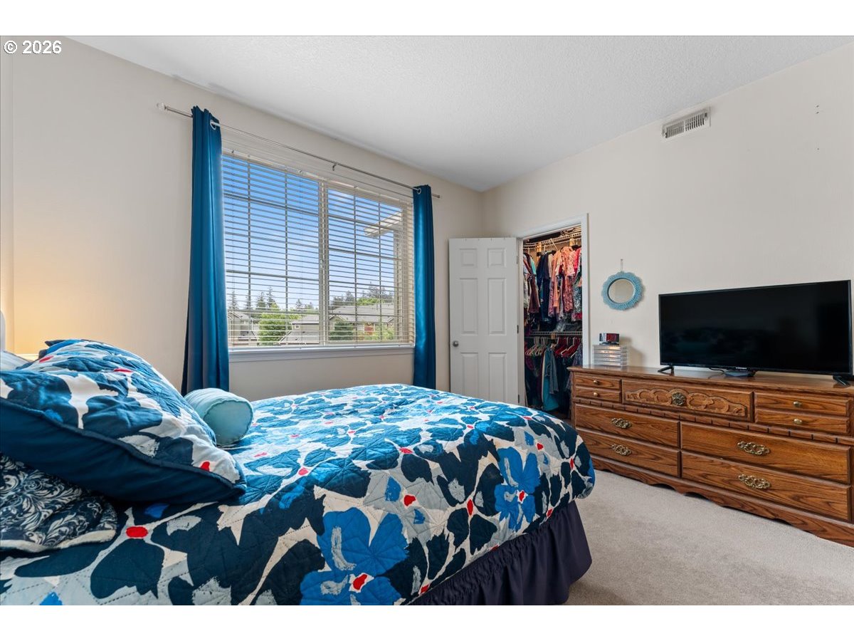 4604 Southwest 11th Street Gresham, OR 97080 - Photo 23 of 35