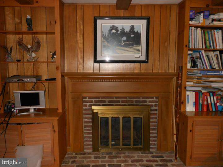 721 Walker Road Wayne, PA 19087 - Photo 11 of 18 Fireplace