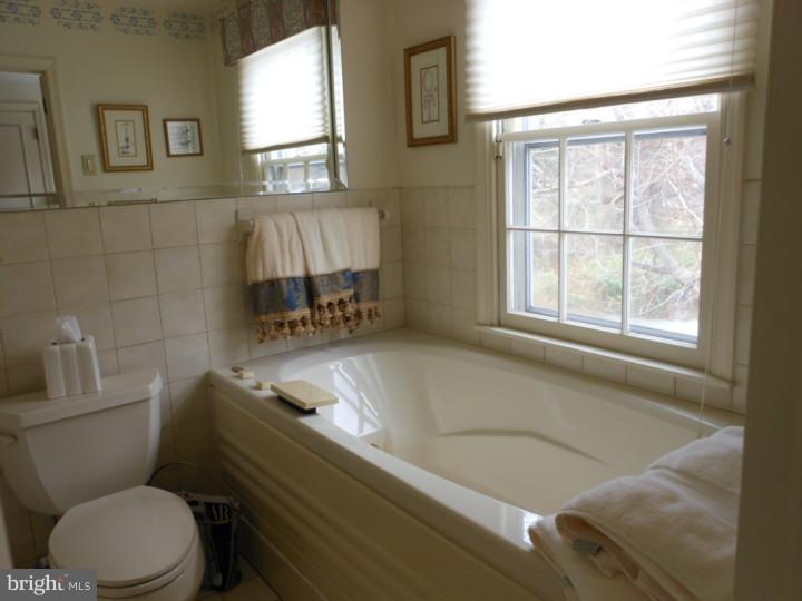 721 Walker Road Wayne, PA 19087 - Photo 13 of 18 Bathroom