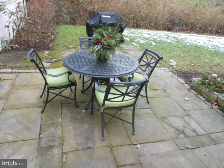 721 Walker Road Wayne, PA 19087 - Photo 17 of 18 Patio