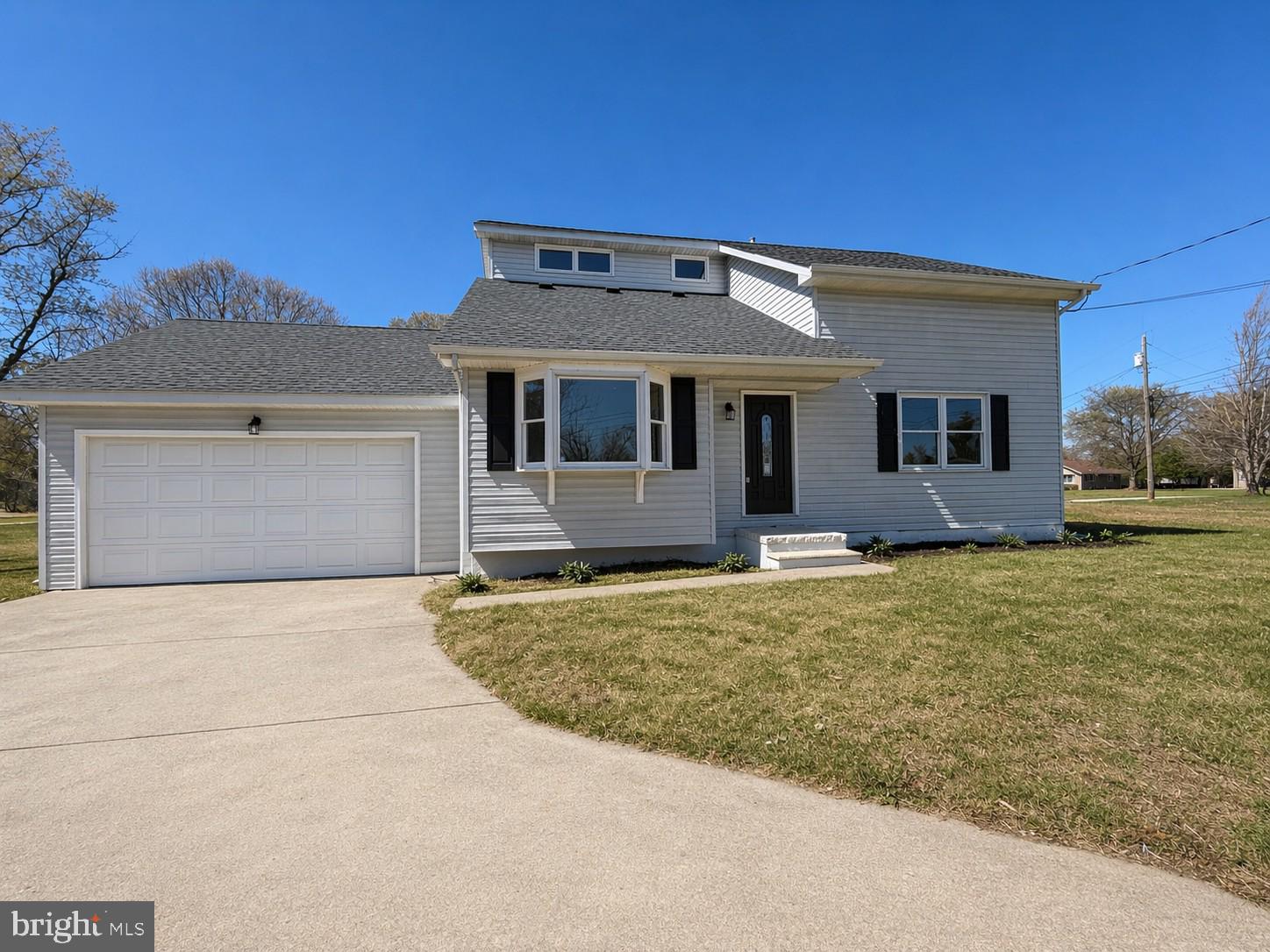 82 Dare Avenue Bridgeton, NJ 08302 - Photo 2 of 39 front view of a house with a outdoor space