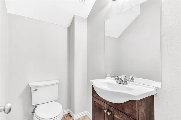 $1,950 | 213 Wyndham Meadows Way, Wylie, TX 75098