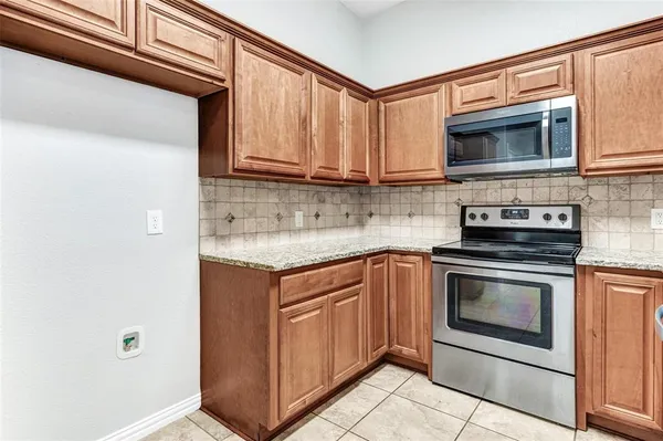 $1,950 | 213 Wyndham Meadows Way, Wylie, TX 75098