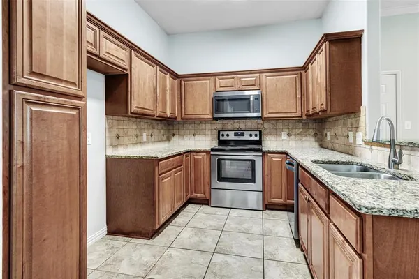 $1,950 | 213 Wyndham Meadows Way, Wylie, TX 75098