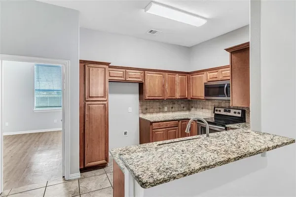 $1,950 | 213 Wyndham Meadows Way, Wylie, TX 75098