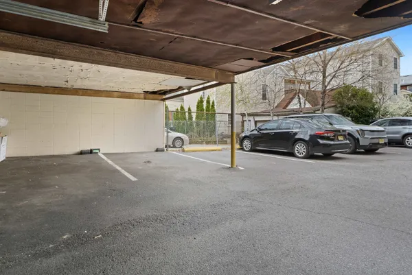 $1,900 | 7117 Park Avenue, Unit A4, West New York, NJ 07093