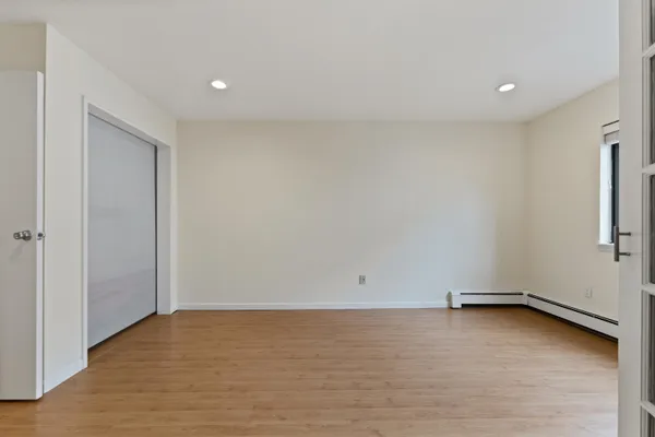 $1,900 | 7117 Park Avenue, Unit A4, West New York, NJ 07093