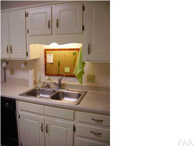 2247 Cricket Ridge Drive Cantonment, FL 32533 - Photo 8 of 25 Kitchen View