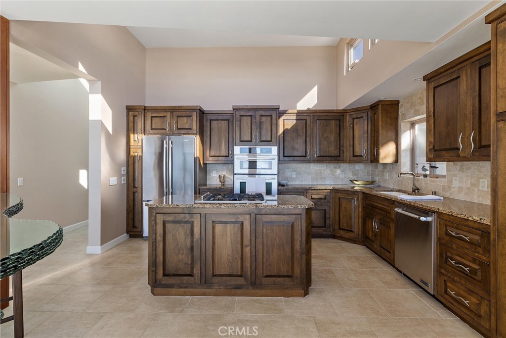 3352 Studio Drive Cayucos, CA 93430 - Photo 12 of 55 Kitchen with ample cabinet space