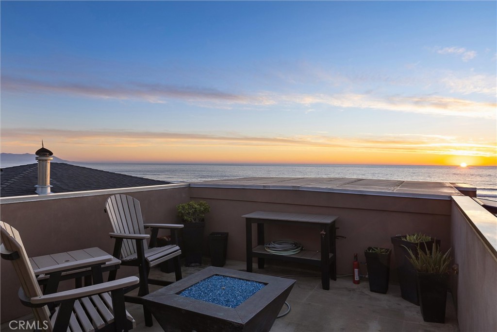 3352 Studio Drive Cayucos, CA 93430 - Photo 34 of 55 a view of terrace with seating space