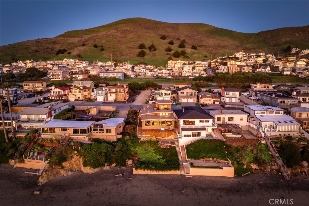 3352 Studio Drive Cayucos, CA 93430 - Photo 49 of 55 a view of a city