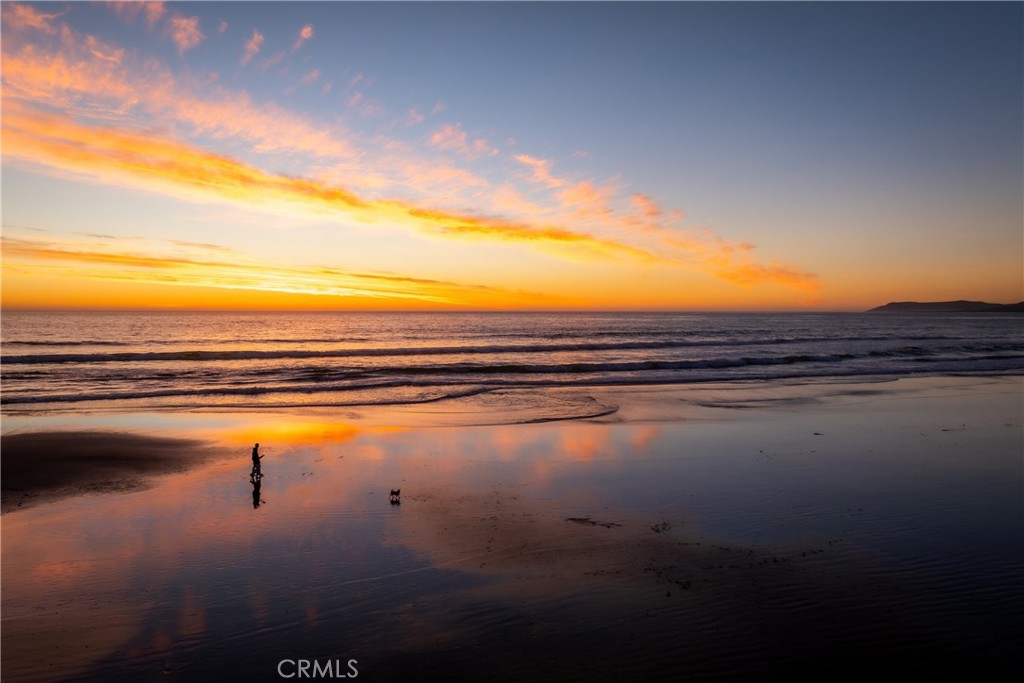 3352 Studio Drive Cayucos, CA 93430 - Photo 50 of 55 a view of an ocean and beach