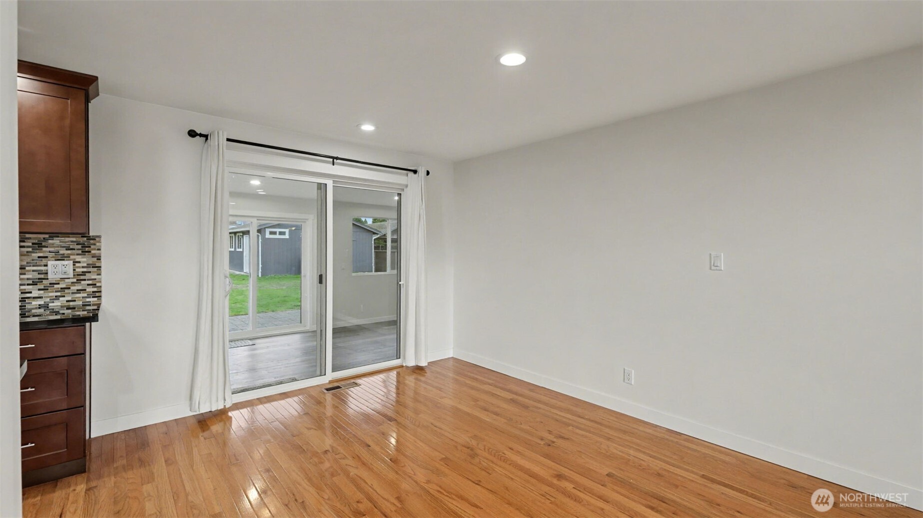 2200 Northeast 12th Street Renton, WA 98056 - Photo 14 of 39