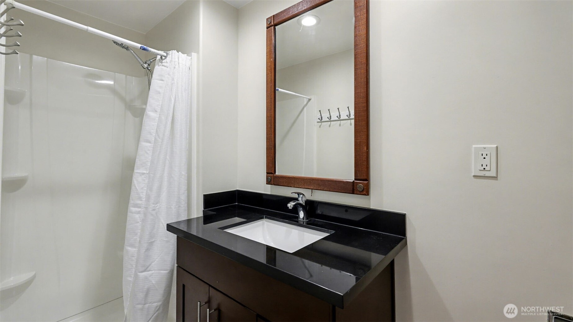 2200 Northeast 12th Street Renton, WA 98056 - Photo 17 of 39