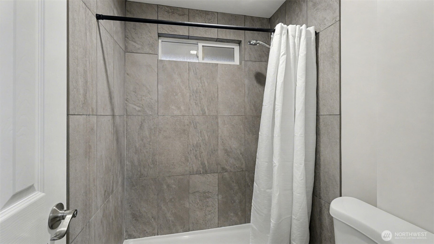 2200 Northeast 12th Street Renton, WA 98056 - Photo 20 of 39