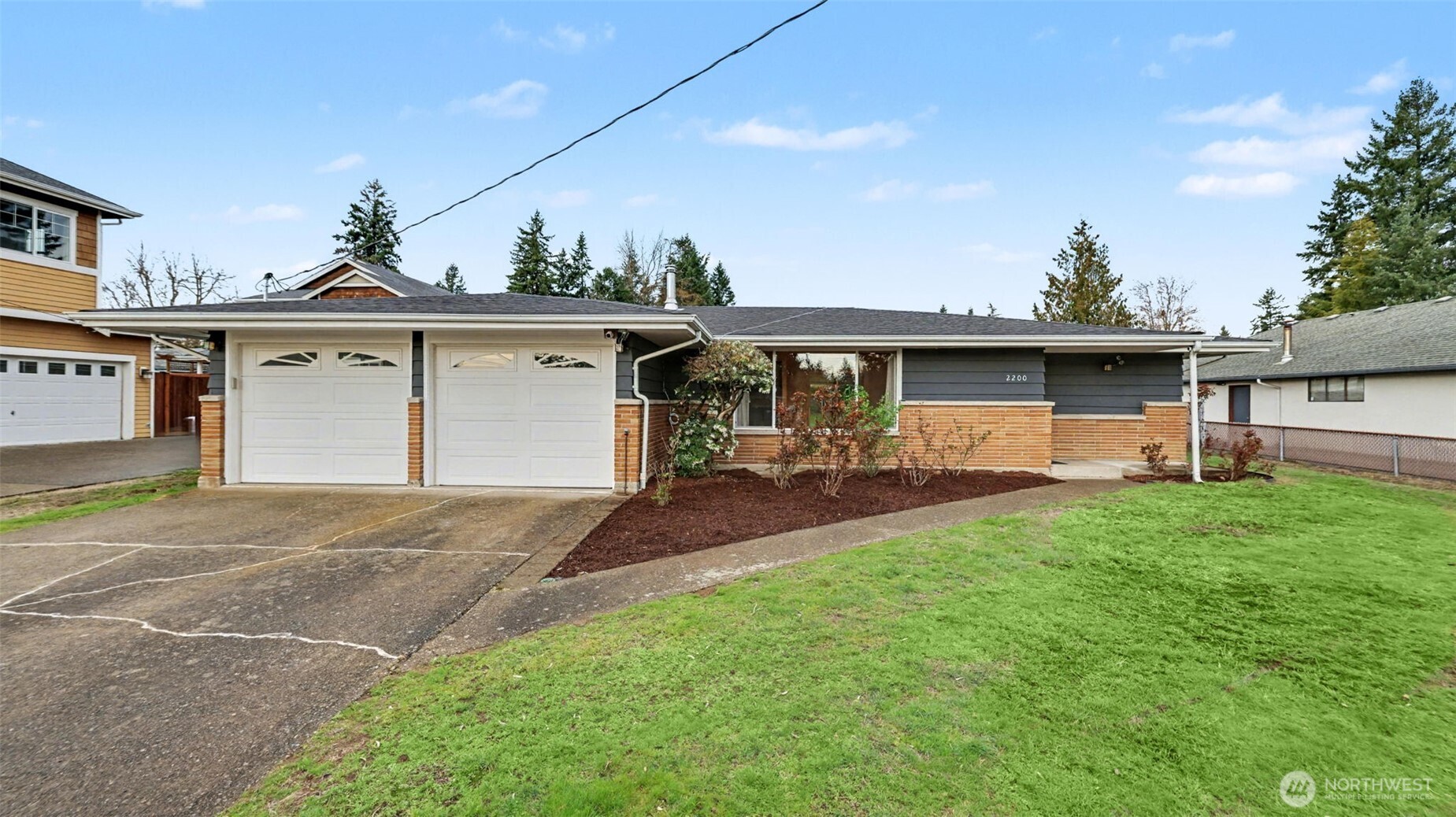 2200 Northeast 12th Street Renton, WA 98056 - Photo 3 of 39