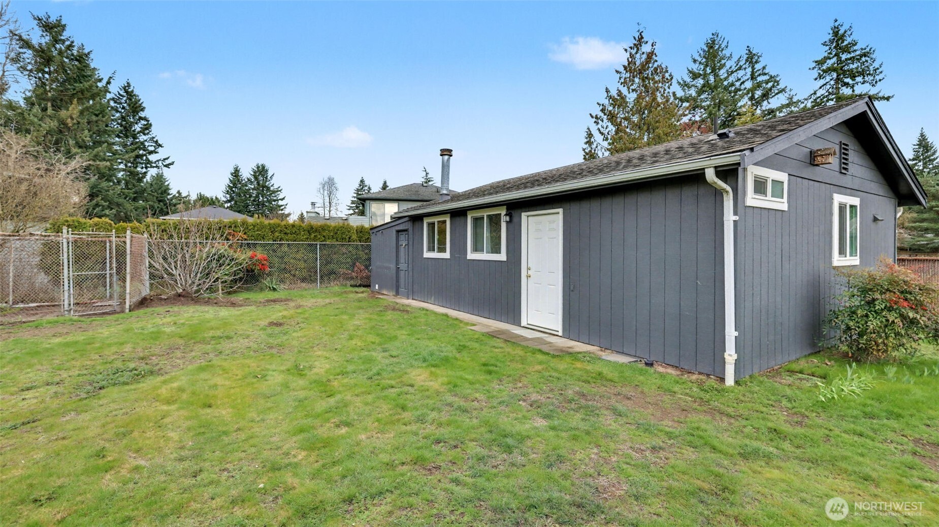 2200 Northeast 12th Street Renton, WA 98056 - Photo 34 of 39