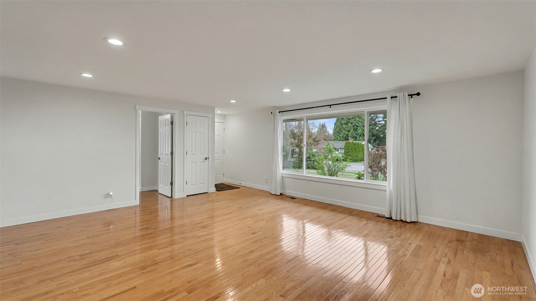 2200 Northeast 12th Street Renton, WA 98056 - Photo 8 of 39