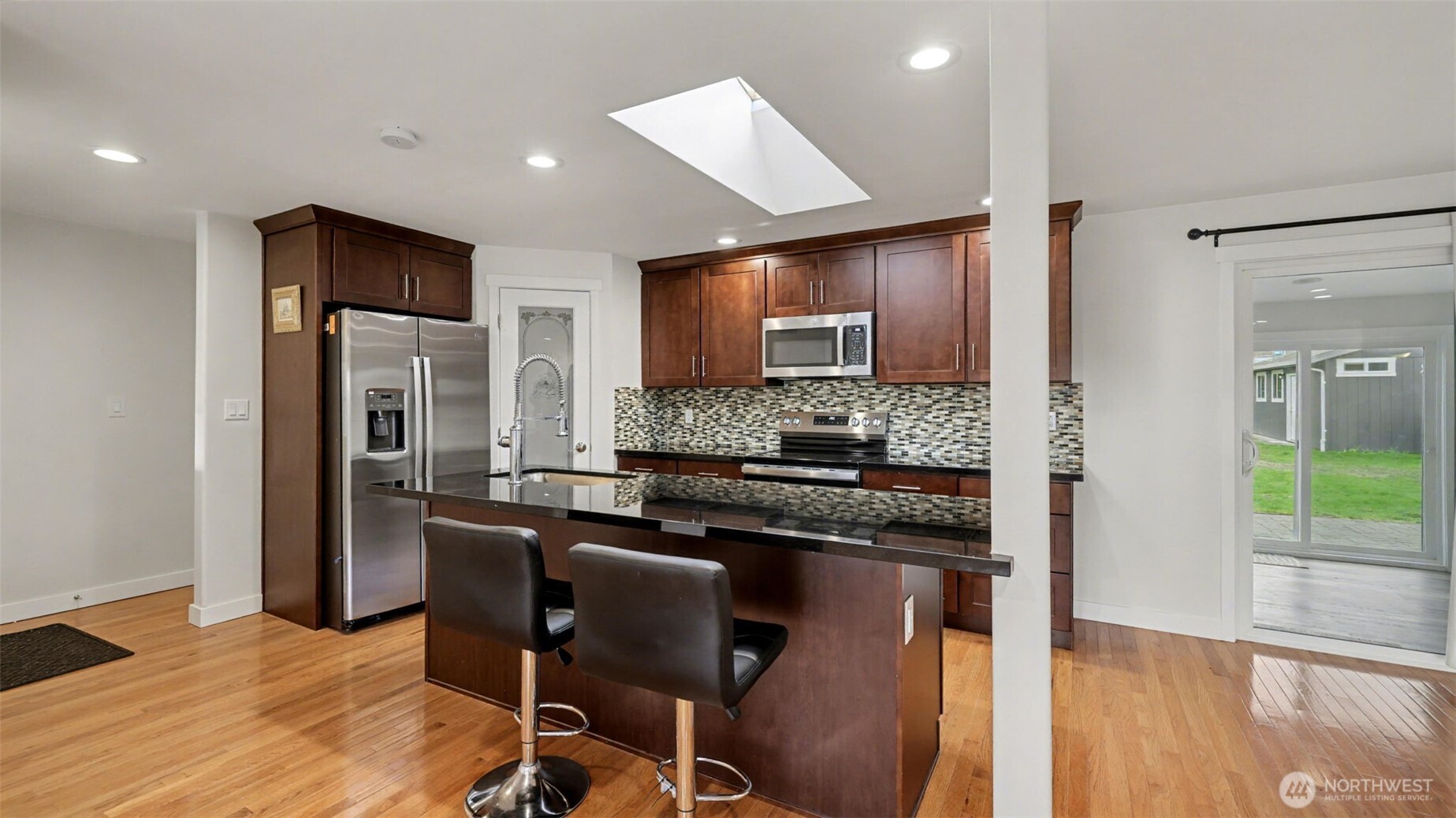 2200 Northeast 12th Street Renton, WA 98056 - Photo 10 of 39