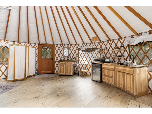 $545,000 | 1375 Pleasant View Drive, Cottage Grove, OR 97424