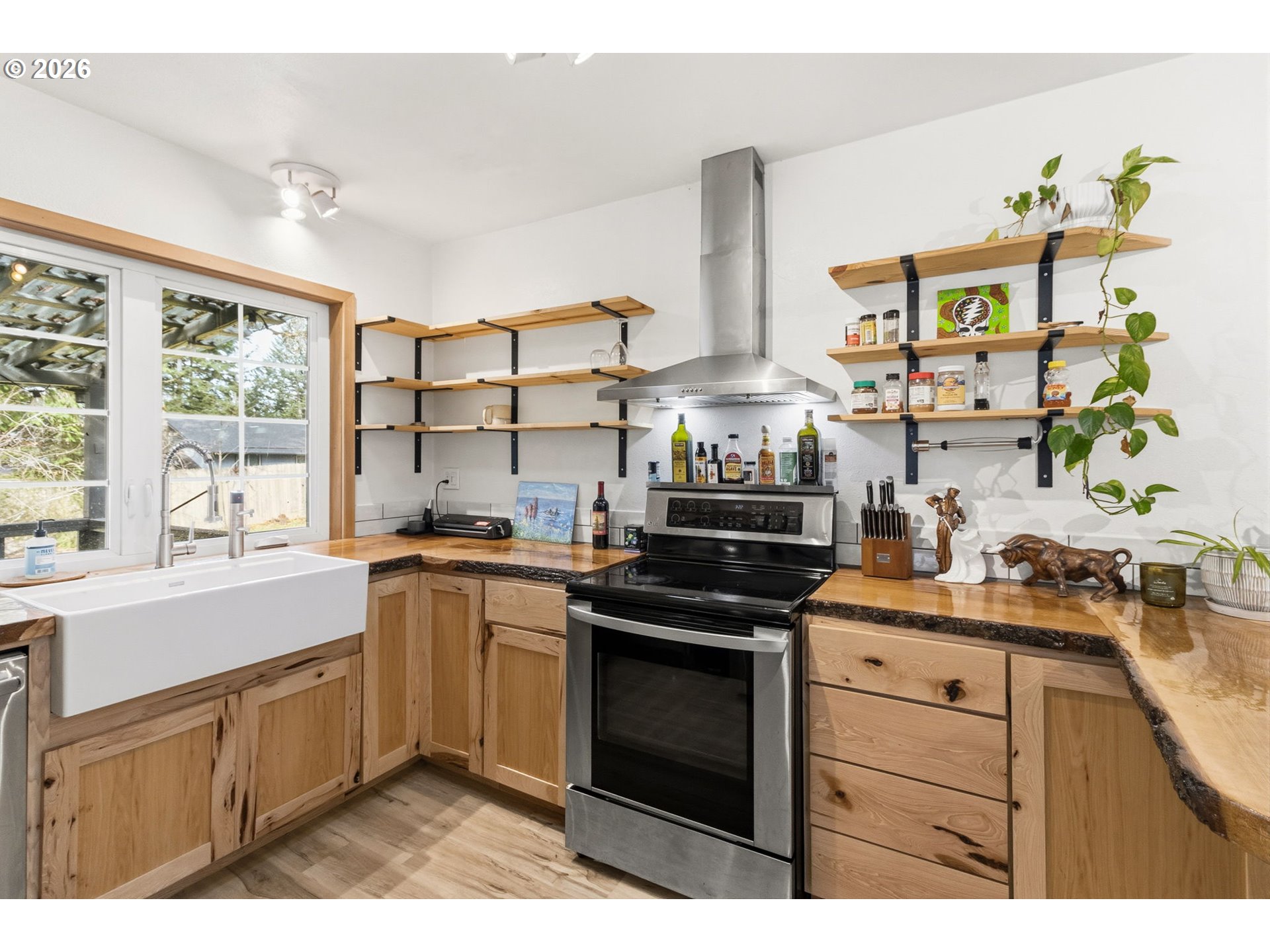 1375 Pleasant View Drive Cottage Grove, OR 97424 - Photo 10 of 48