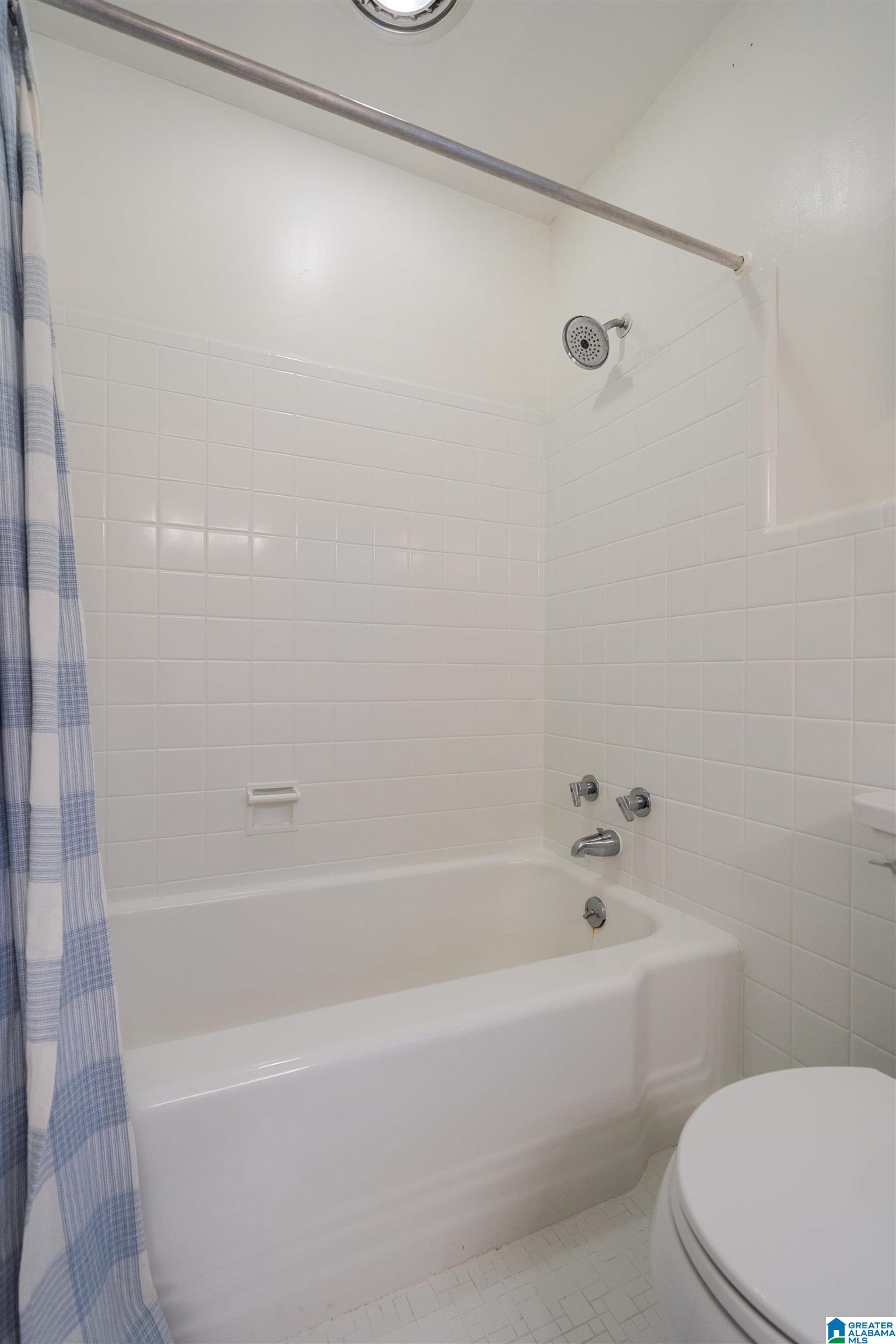 3328 North Woodridge Road Birmingham, AL 35223 - Photo 20 of 33