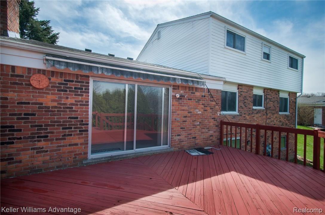 36538 Saxony Road Farmington, MI 48335 - Photo 29 of 41 Saxony_36538_Back_08.jpg