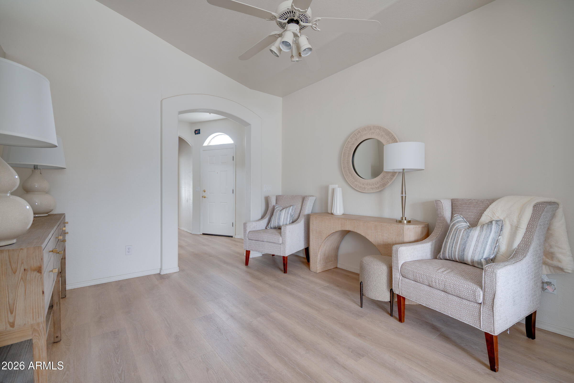 320 South 70th Street, Unit 8 Mesa, AZ 85208 - Photo 16 of 36 320int-10