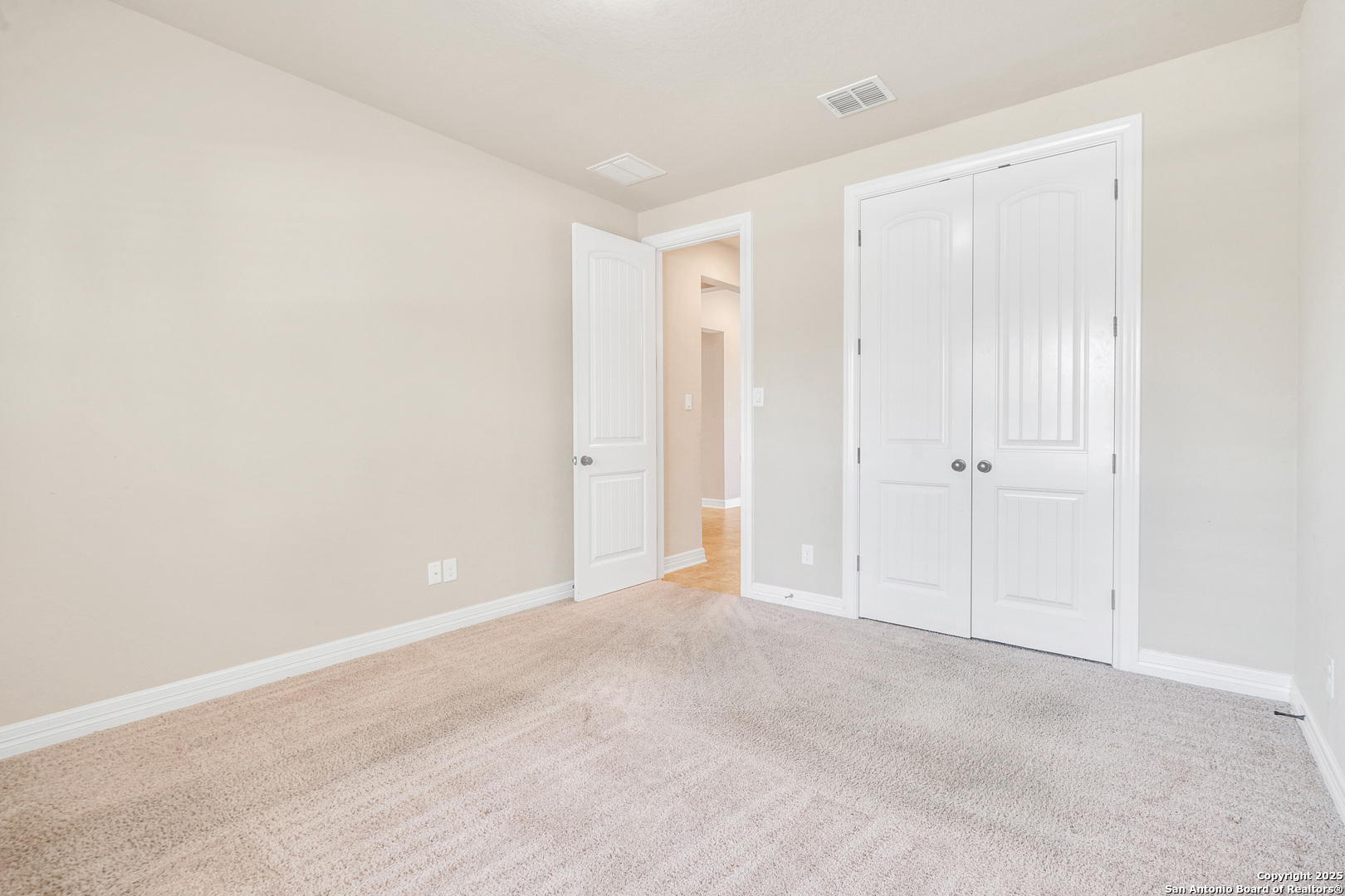 11923 Hollering Pass Schertz, TX 78154 - Photo 30 of 43 a view of an empty room
