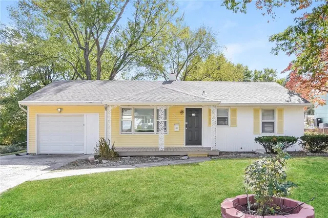 $1,695 | 9205 East 74 Terrace, Raytown, MO 64133