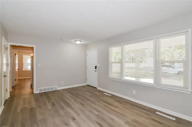 $1,695 | 9205 East 74 Terrace, Raytown, MO 64133