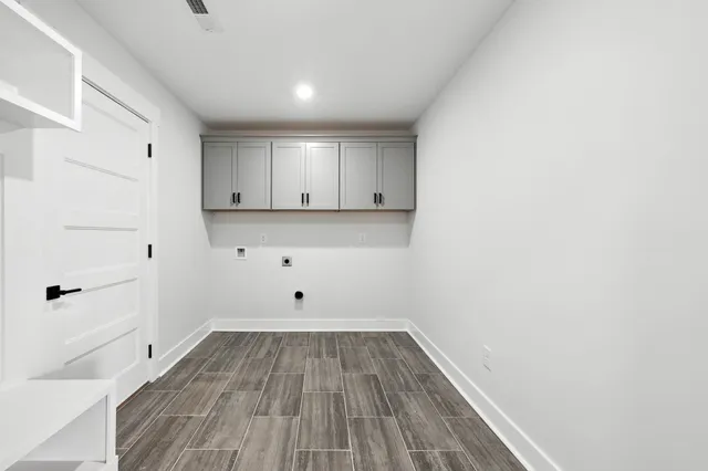 $439,500 | 618 Woodrush Drive, Clarksville, TN 37040