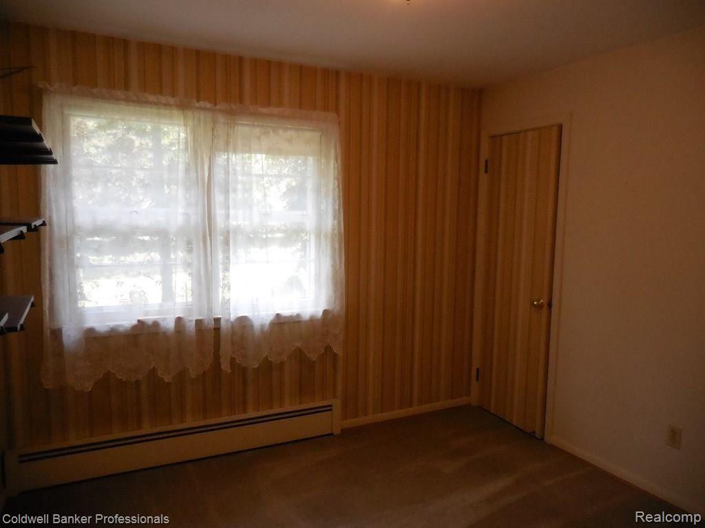 1181 East Snell Road Rochester, MI 48306 - Photo 21 of 36 21.JPG