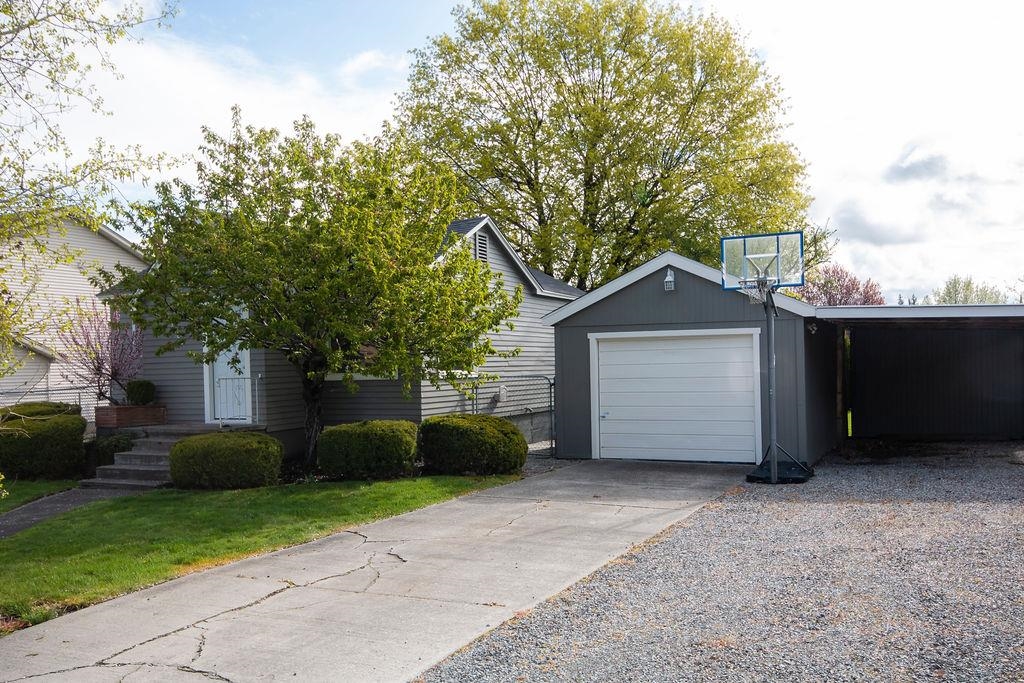 3702 North Dick Road Spokane Valley, WA 99212 - Photo 2 of 23