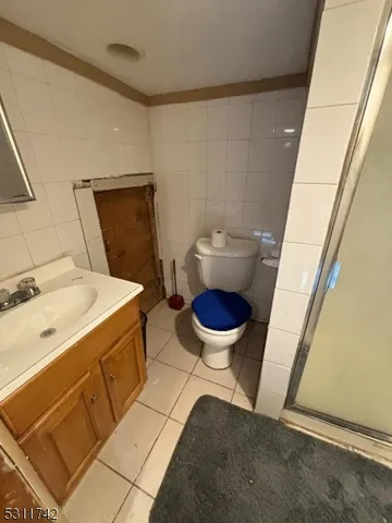 a view of a hallway to other room