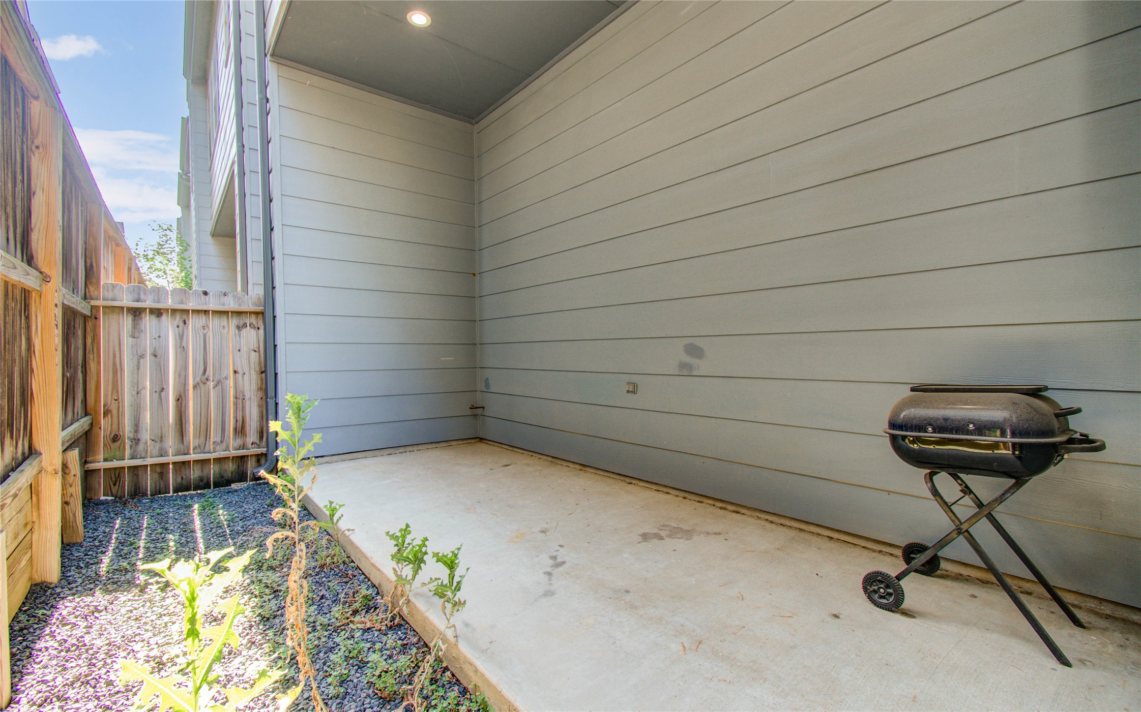 8903 Spring Knoll Forest Drive Houston, TX 77080 - Photo 25 of 29 a view of a room with gym equipment