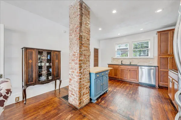 $379,379 | 1246 Floyd Avenue Southwest, Roanoke, VA 24015