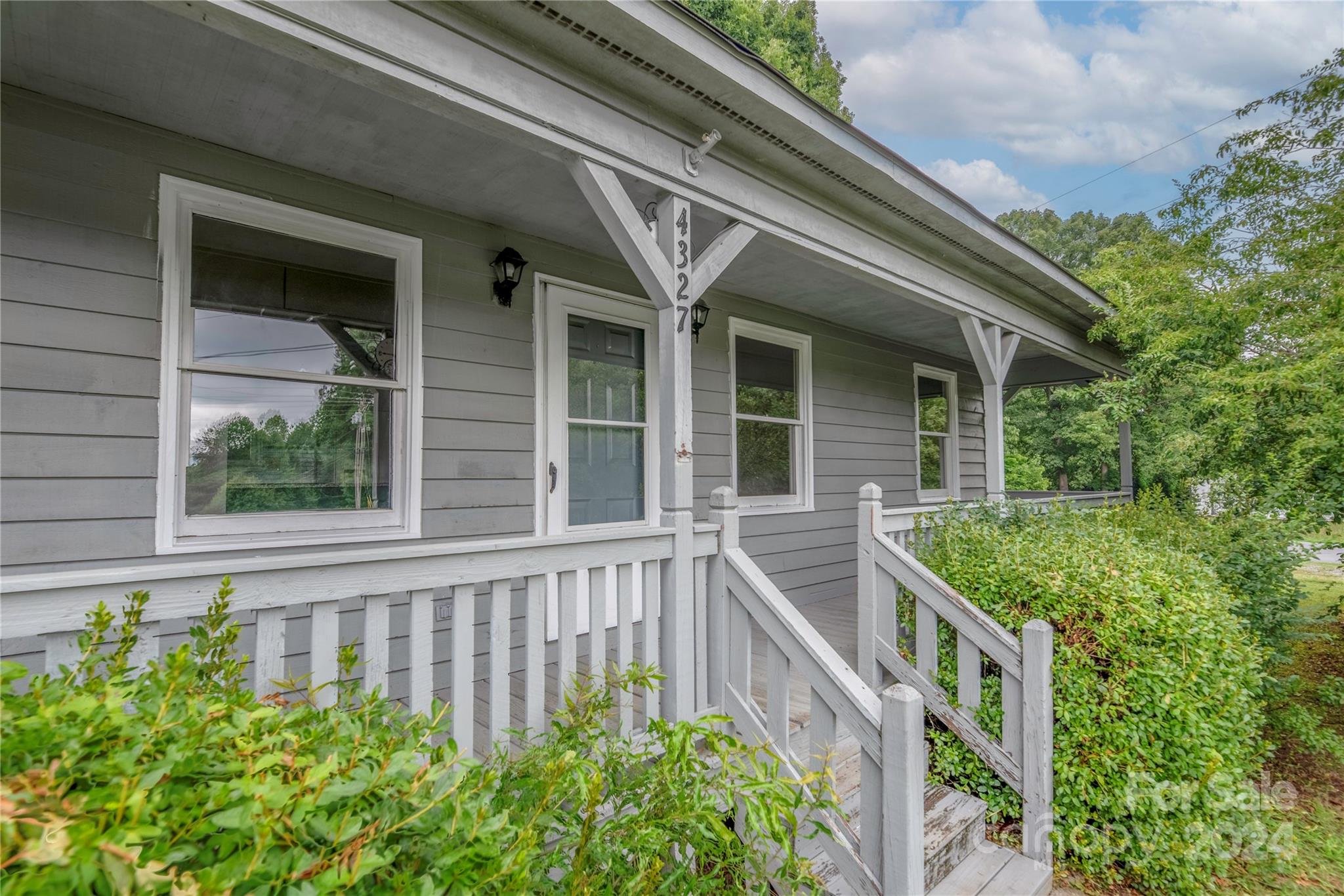 4327 Catawba Burris Road Denver, NC 28037 - Photo 2 of 37