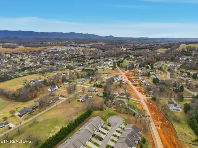 $539,900 | 133 Chelsea Lane, Maryville, TN 37803