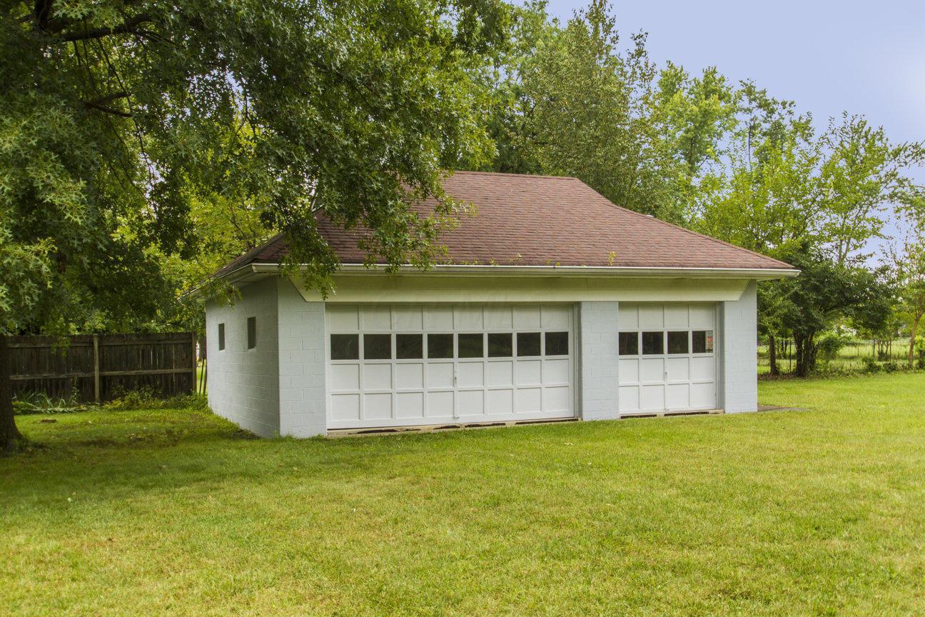 5644 Sinclair Road Columbus, OH 43229 - Photo 4 of 33 Gallery Image 4