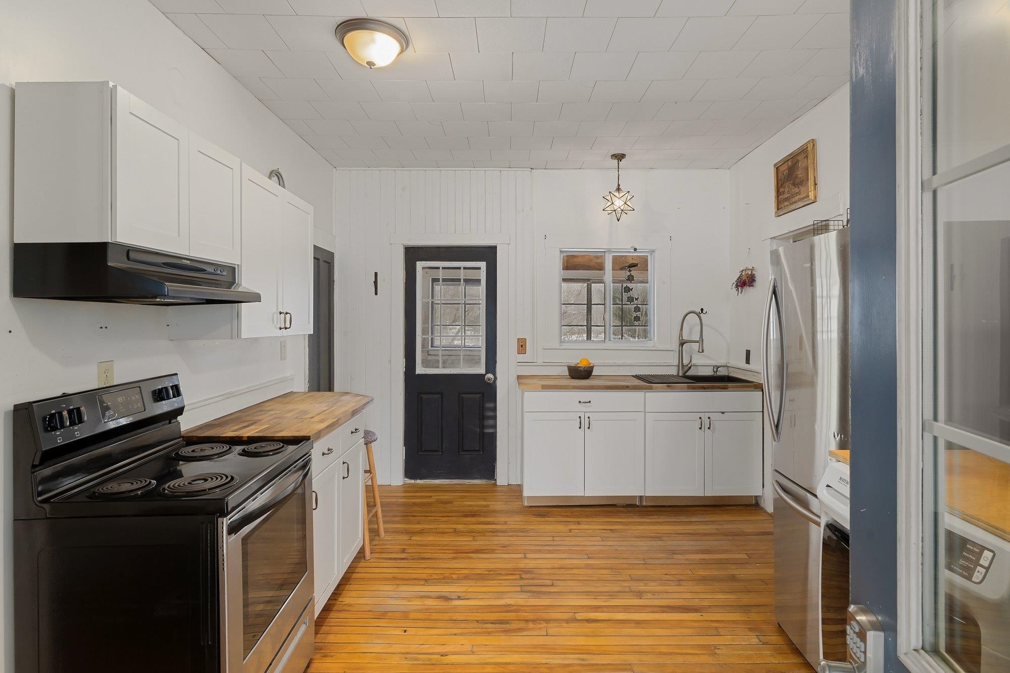 44 Central Street Randolph, VT 05060 - Photo 2 of 40